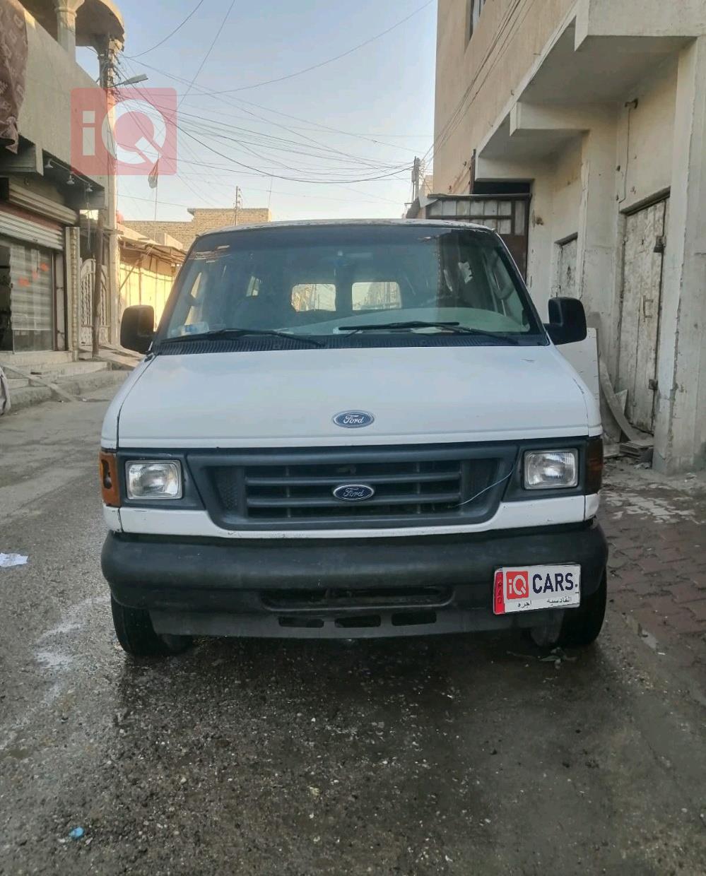 Ford E-350